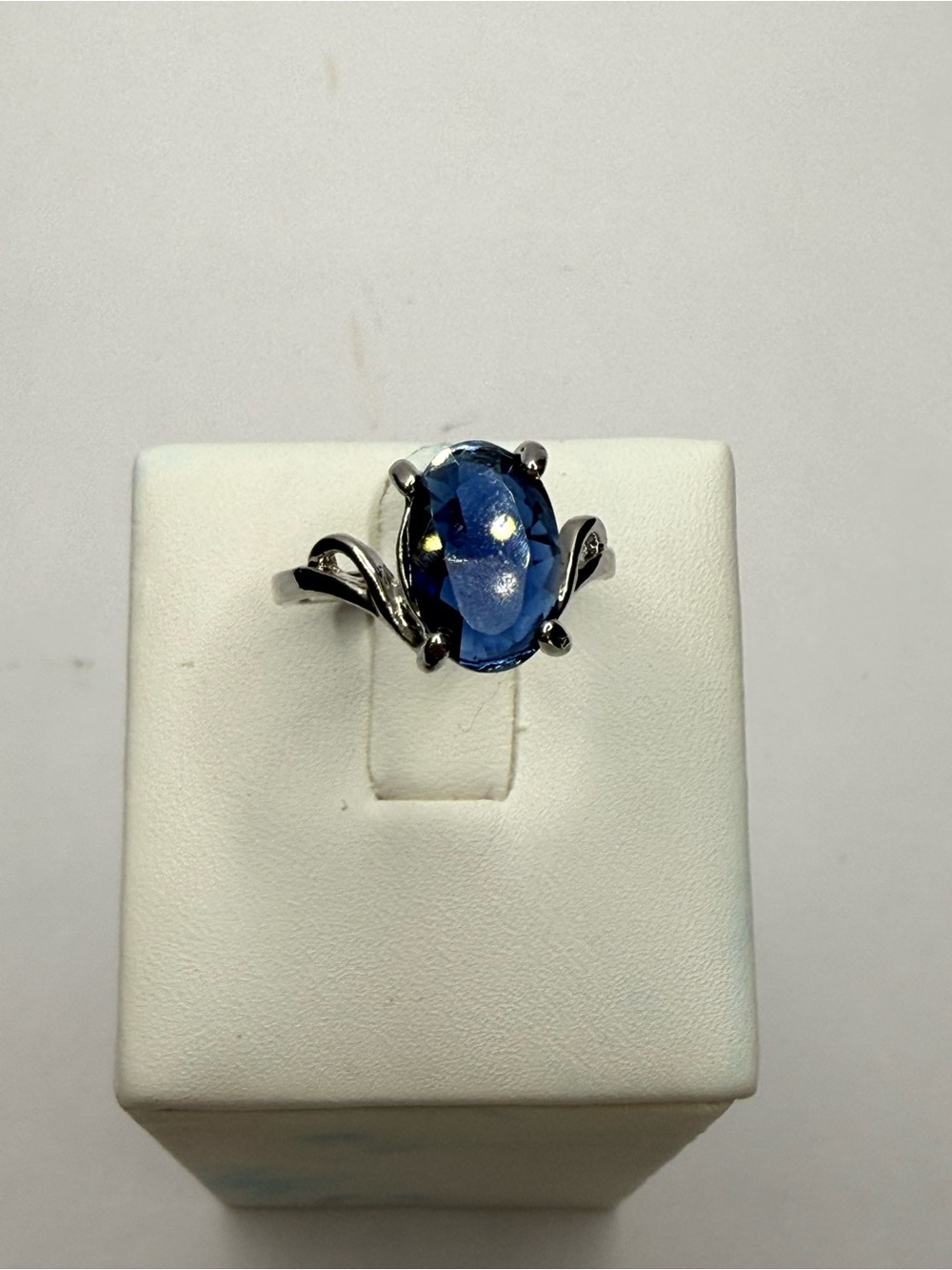 Silver Tone Ring with Oval Blue Gemstone -Size 7